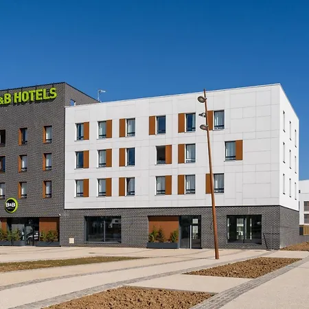 Hotel D'arcy Saint Quentin En Yvelines 3*