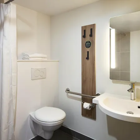 D'arcy Saint Quentin En Yvelines Hotel