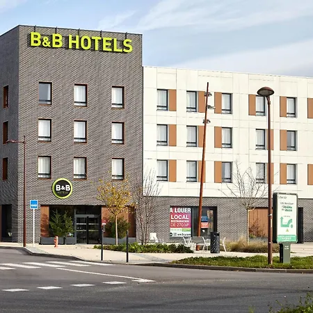 Hotel D'arcy Saint Quentin En Yvelines 3*