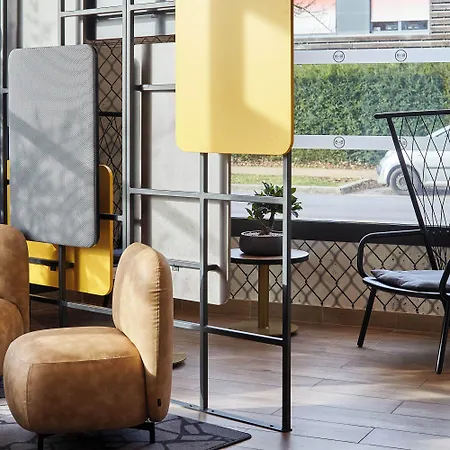 D'arcy Saint Quentin En Yvelines 3* 布瓦达西