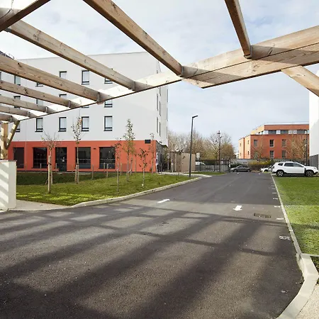 D'arcy Saint Quentin En Yvelines Hotel 3*